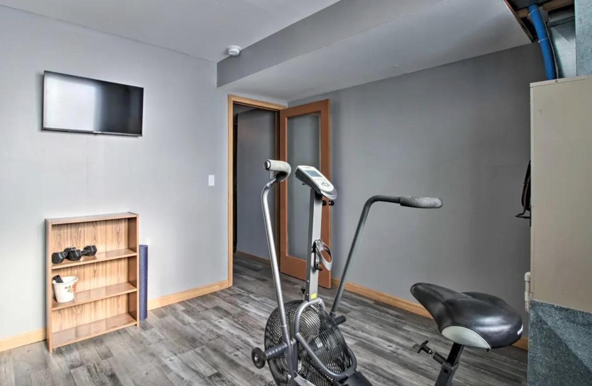 Vila Welcoming West Fargo Retreat W Backyard Exteriér fotografie